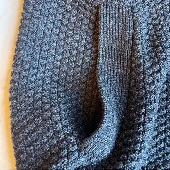 Neiman Marcus | Men's V neck Merino Wool Cabel Shawl Cardigan Sweater XL Black - Picture 6 of 8